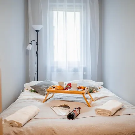 Grzegorzki With Balcony - By Rentujemy Апартаменты Краков