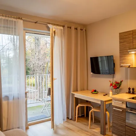 Grzegorzki With Balcony - By Rentujemy Apartment *