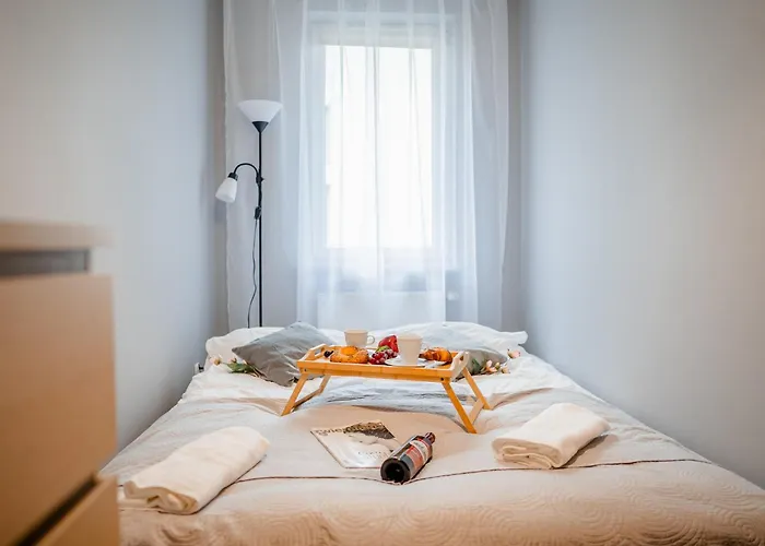 Grzegorzki With Balcony - By Rentujemy Apartment Krakow