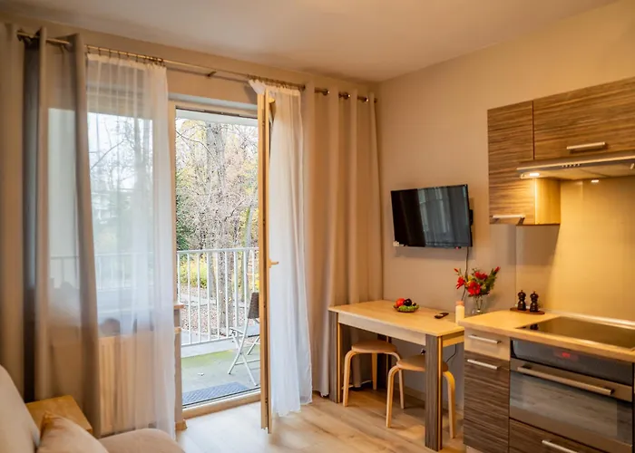 Grzegorzki With Balcony - By Rentujemy Apartment *